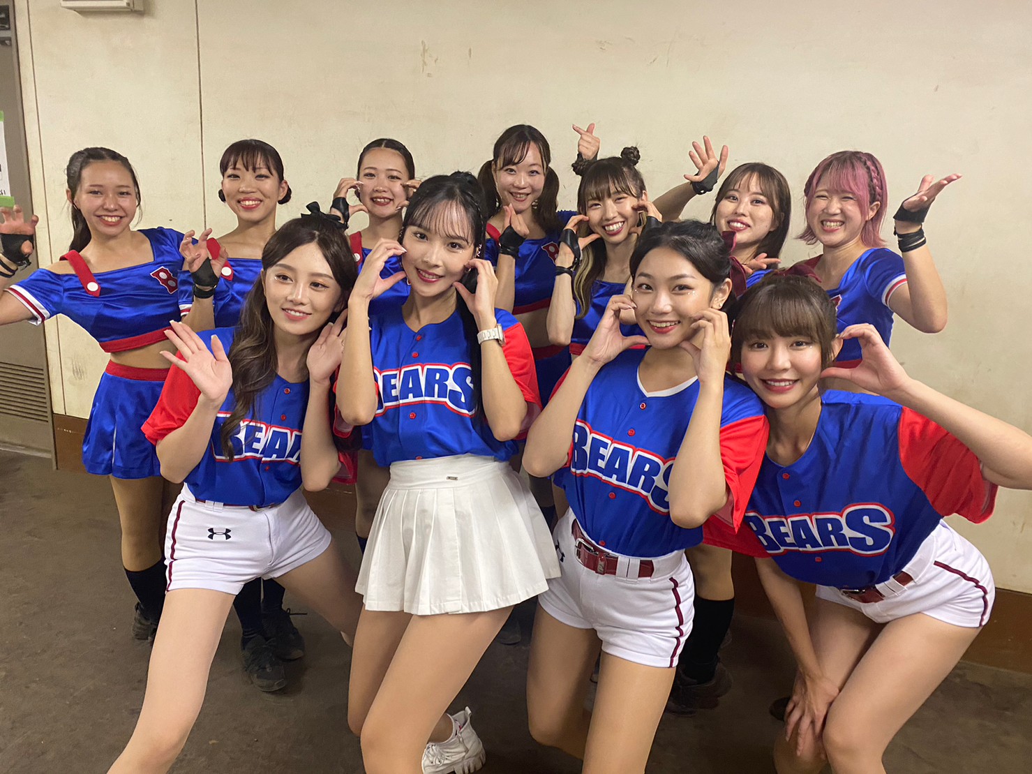 B Girlsが楽天ガールズさんとコラボしました！ - チア・ダンス事業ポータルサイト｜エイジェックスポーツマネジメント